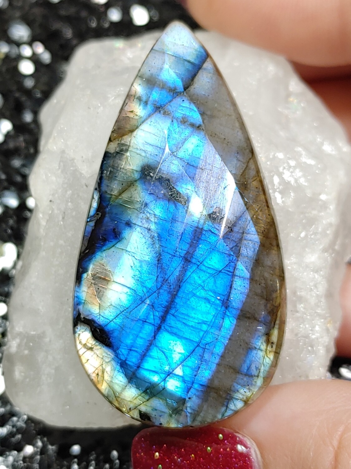 Labradorite Rosecut