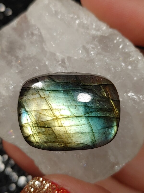 Labradorite multicolor AAA
