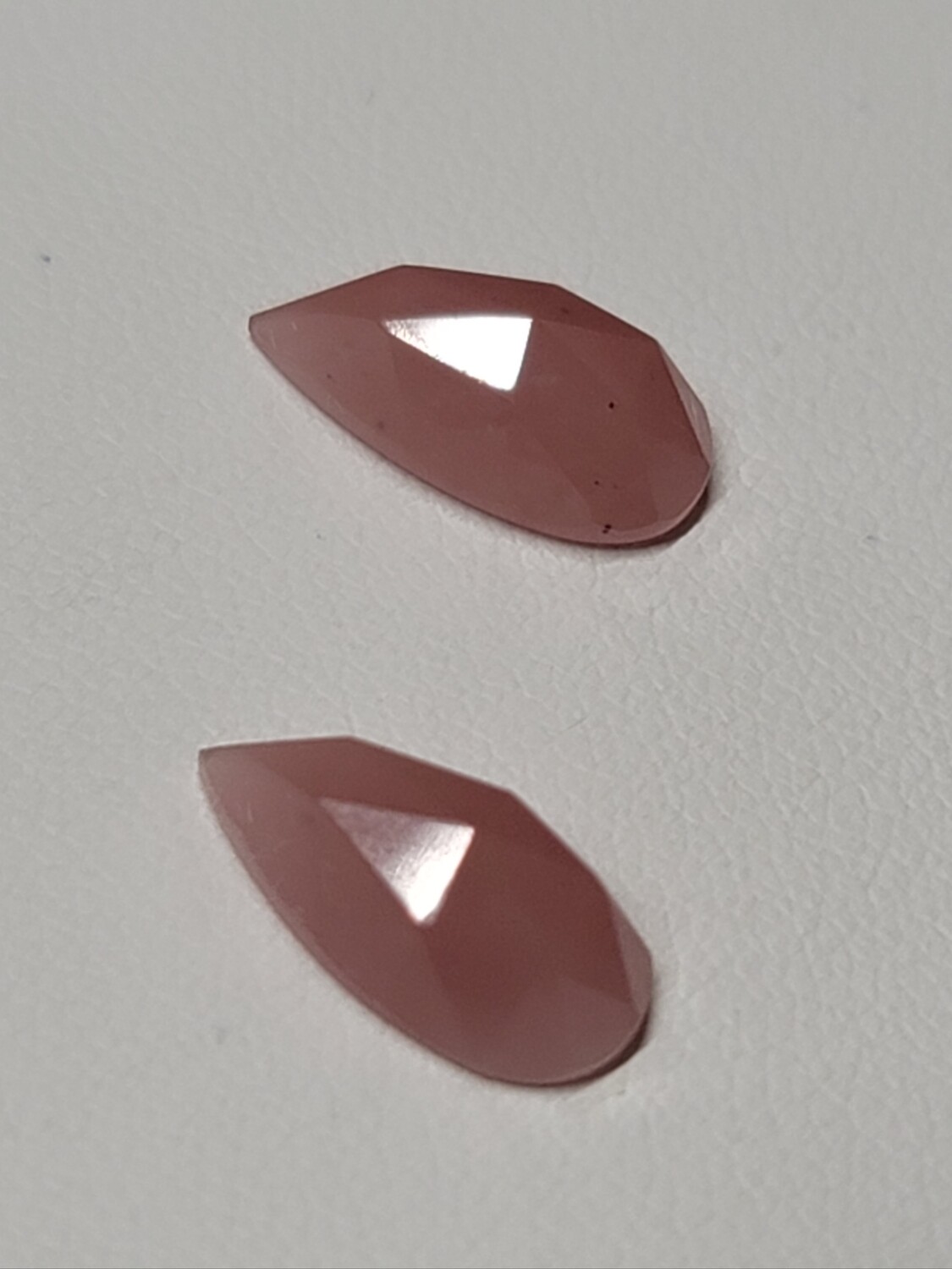 Guava Quartz Rosecut Pair