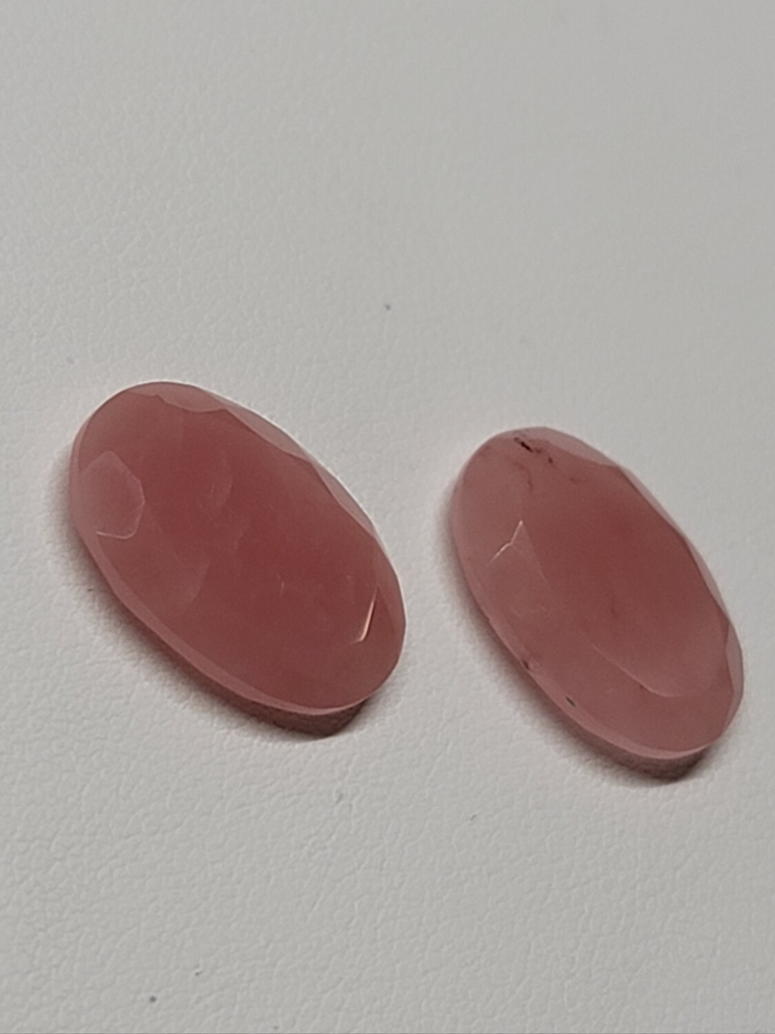 Guava Quartz Rosecut Oval