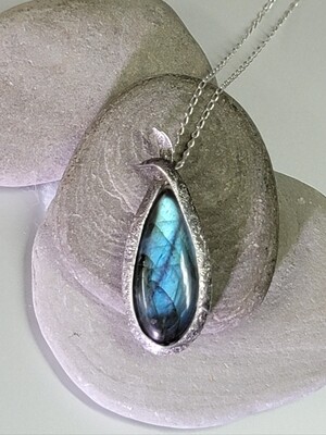 Blue Labradorite /Silver pendant