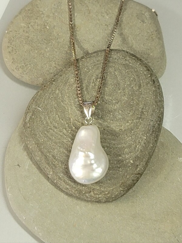 Baroque Pearl Necklace