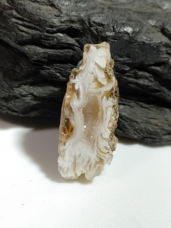 Agate With Druzy