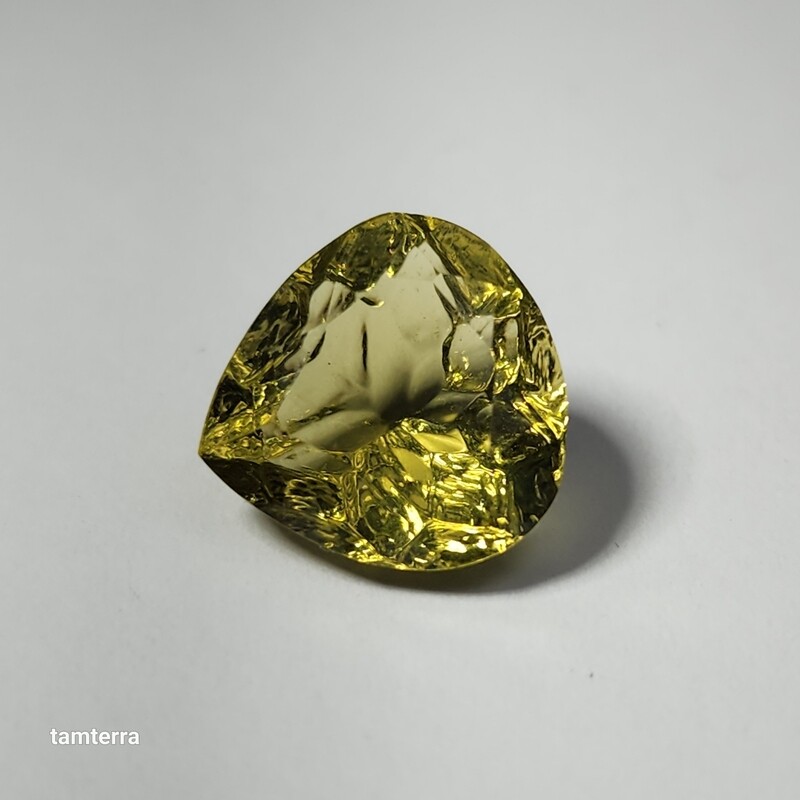 Lemon Quartz Undercarved