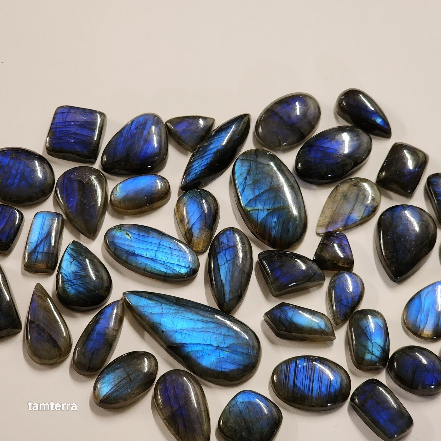 1/4 Kilo AAA Blue Labradorite