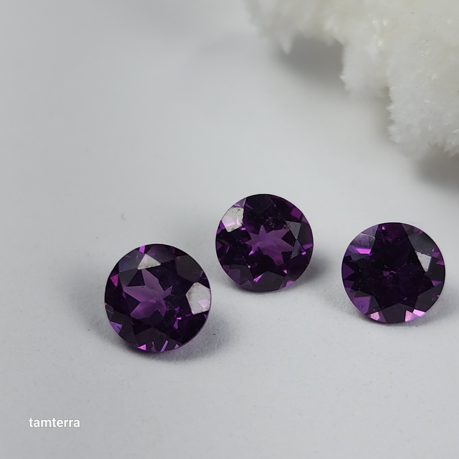 Umbalite Garnet Round