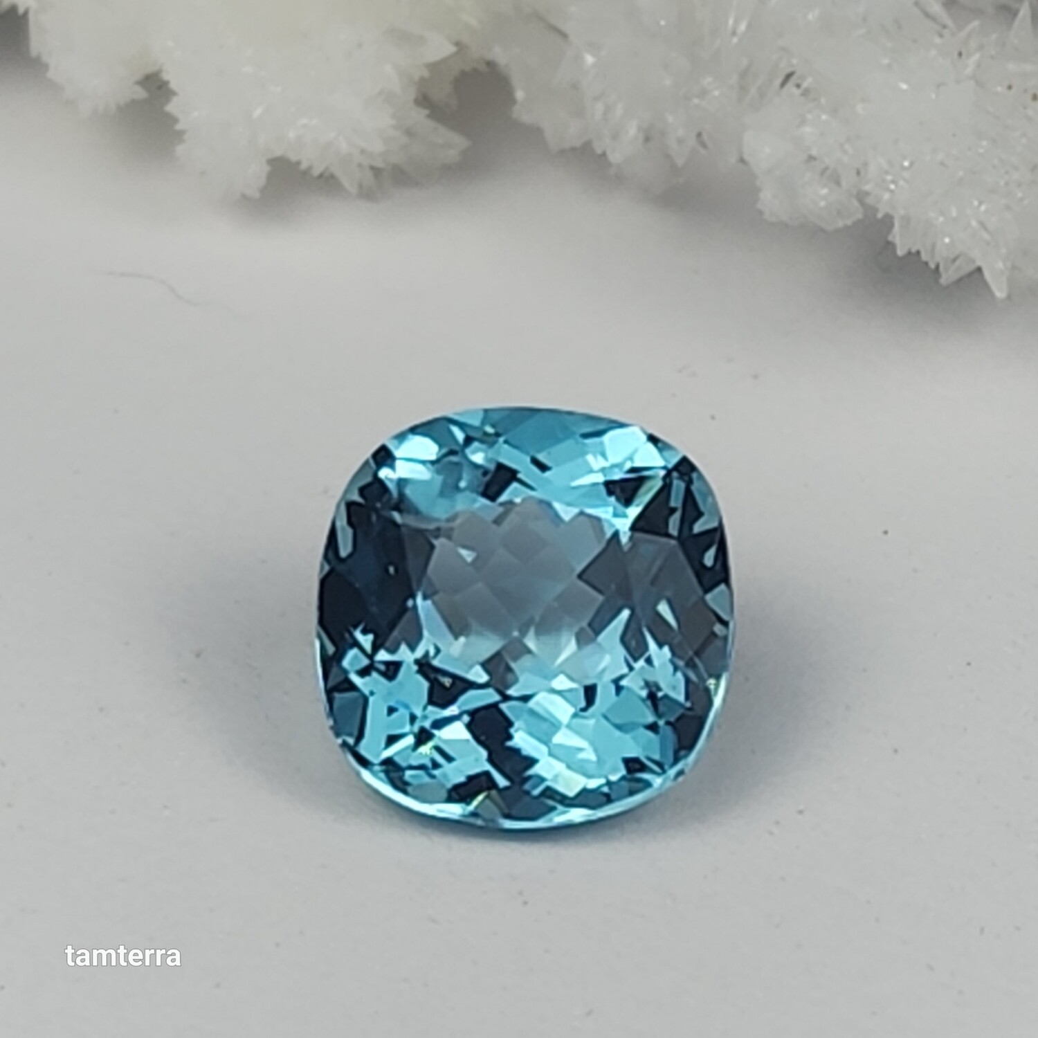 Apatite Cushion cut