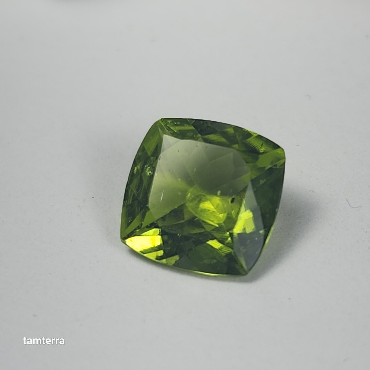 Peridot Cushion