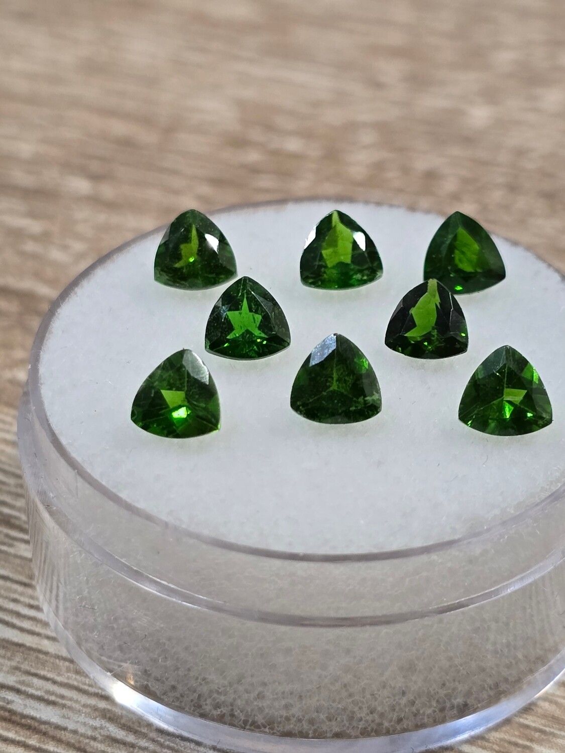Diopside 5 mm Trillion