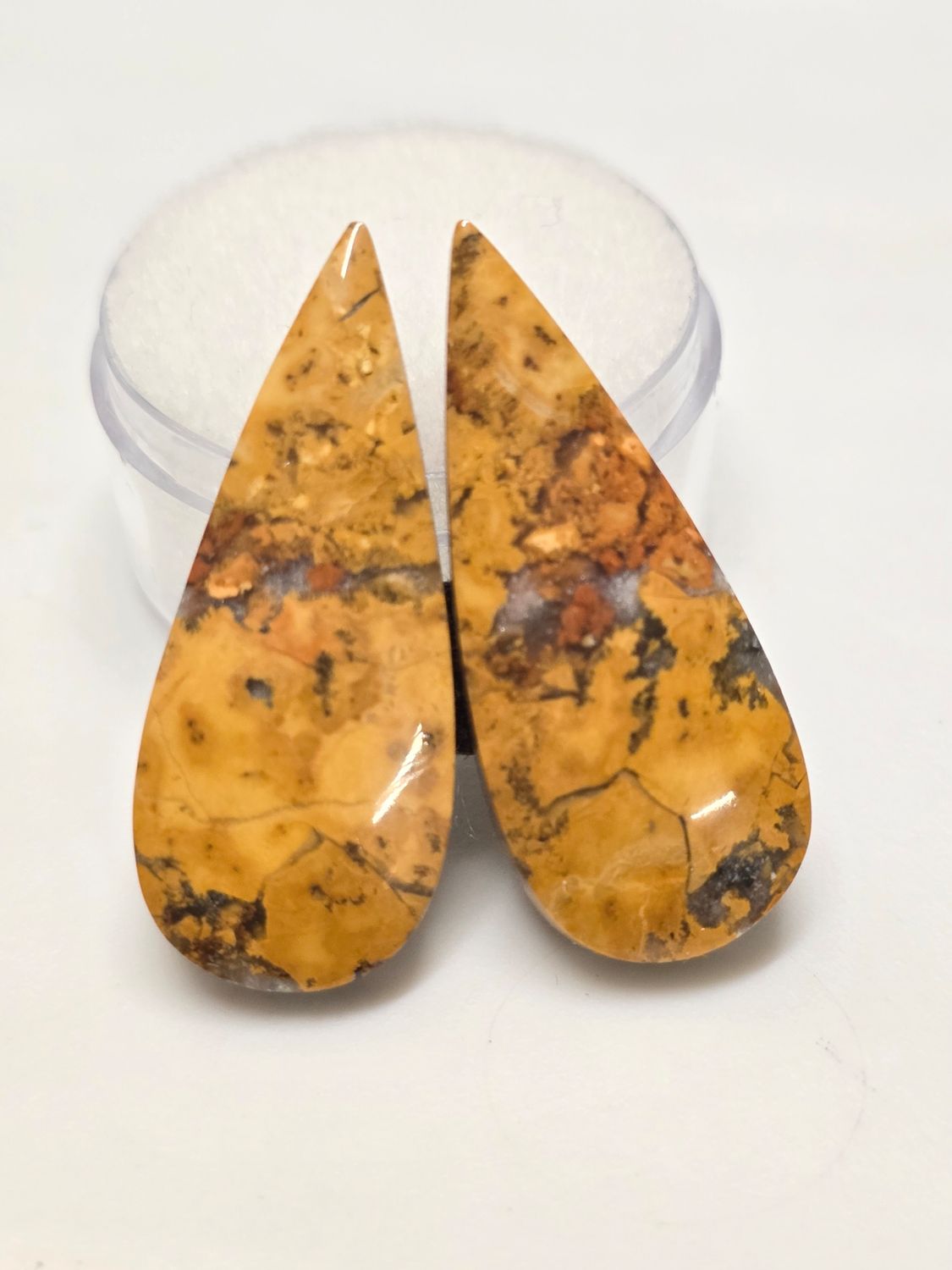 Maligano Earring Pair