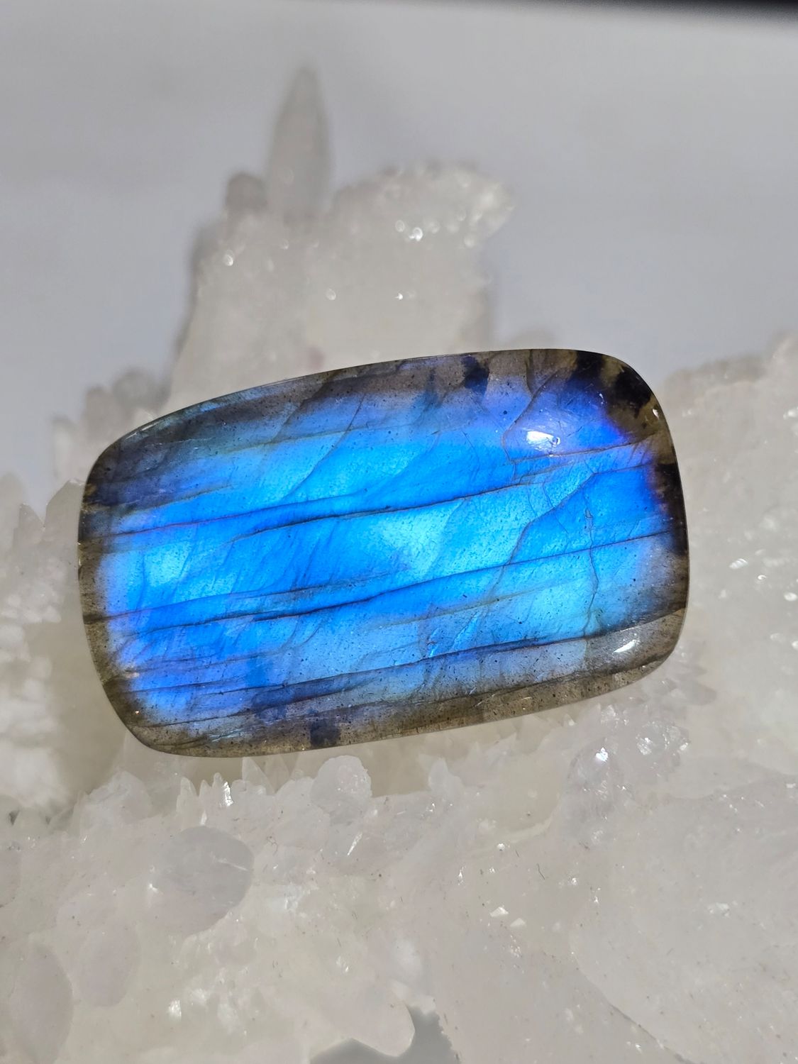 Labradorite Pure