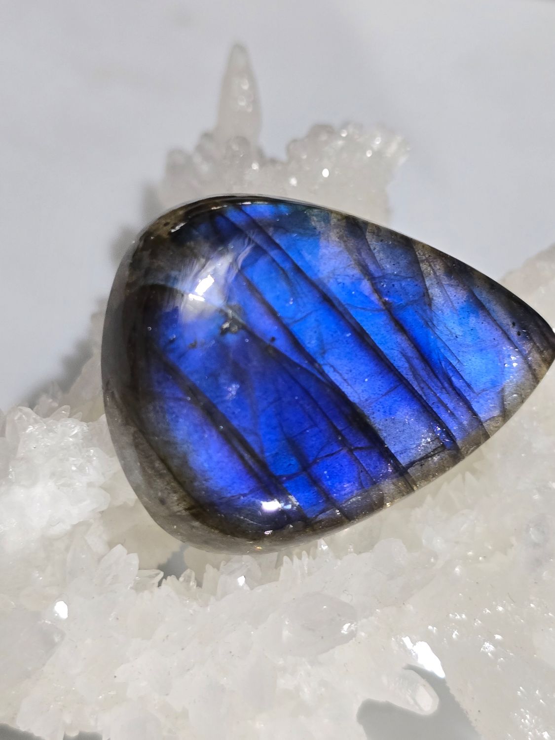 Labradorite Pure