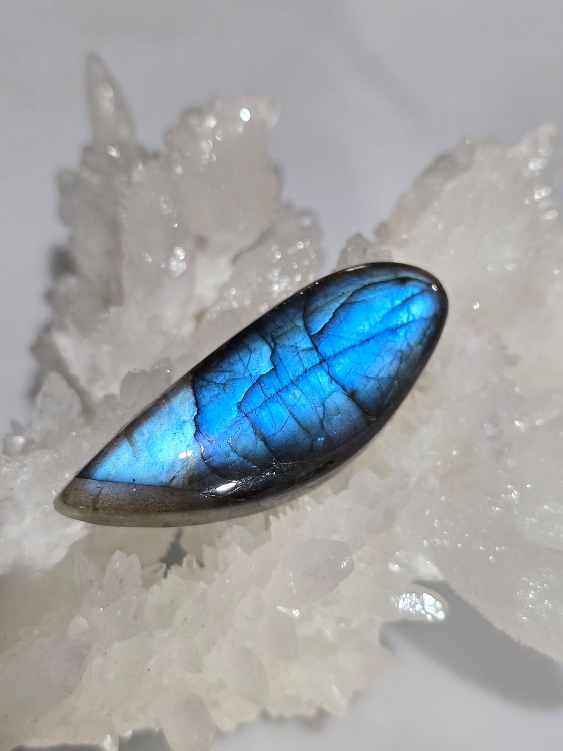 Labradorite Pure