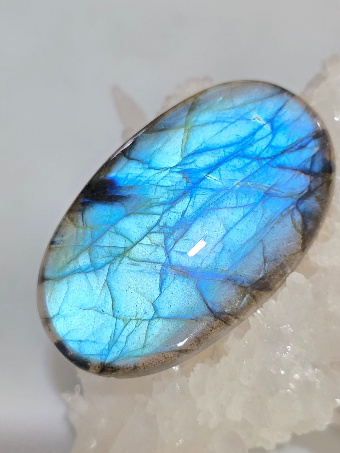 Labradorite Pure