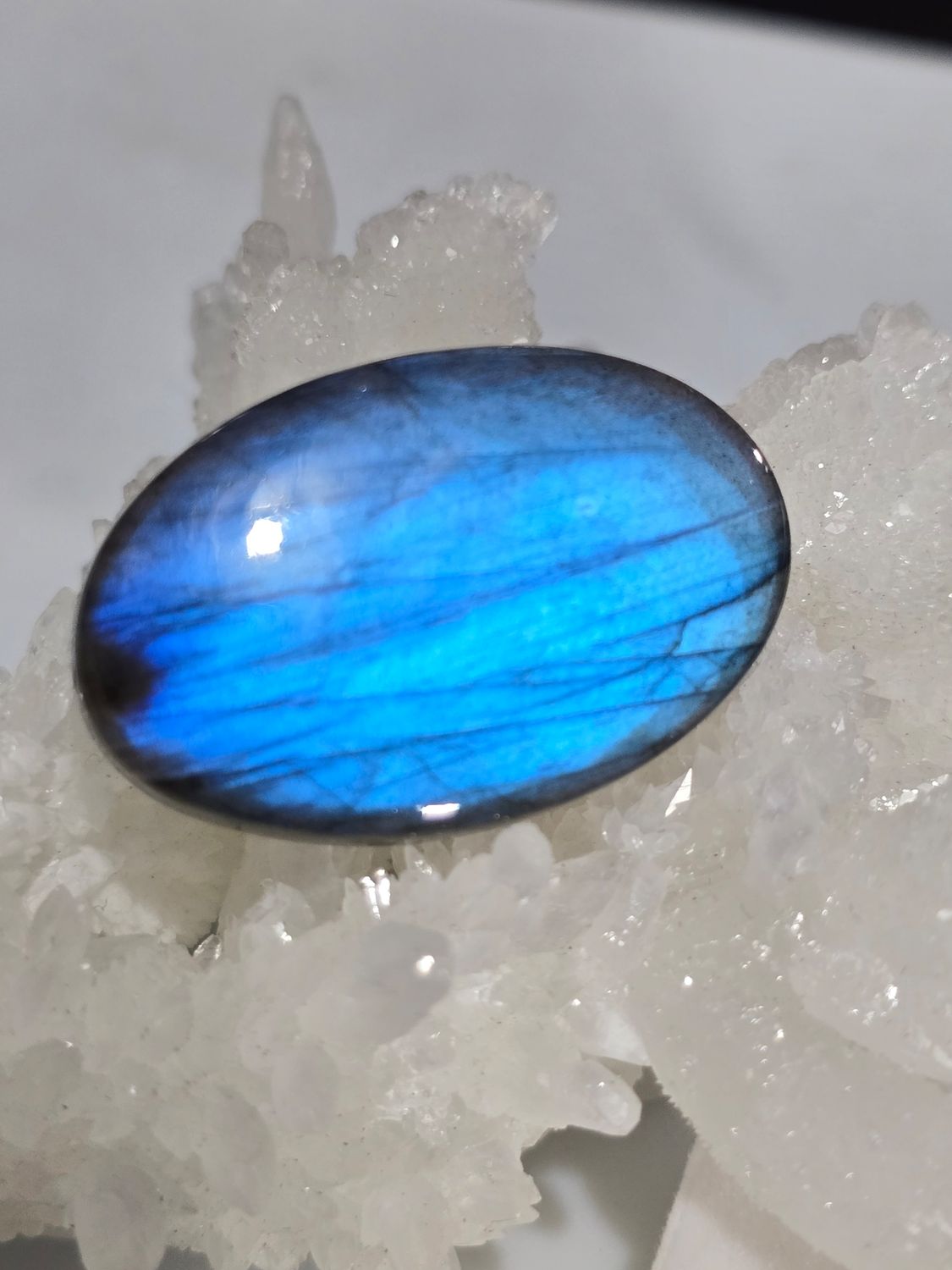 Labradorite Pure