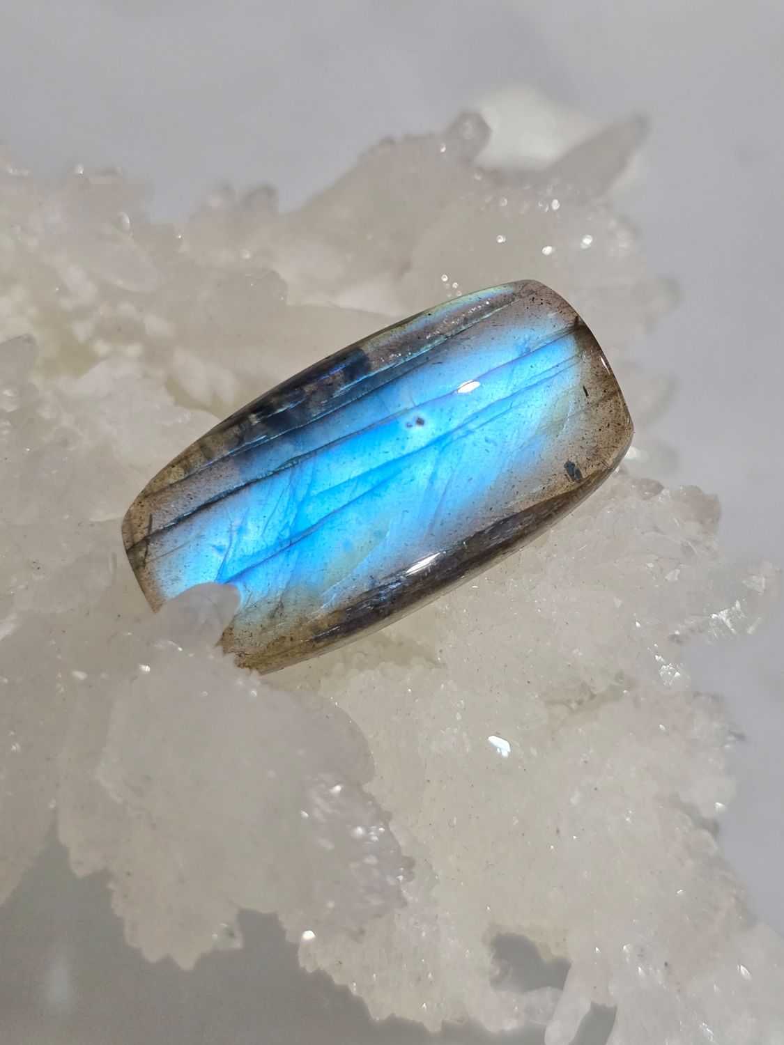 Labradorite Pure