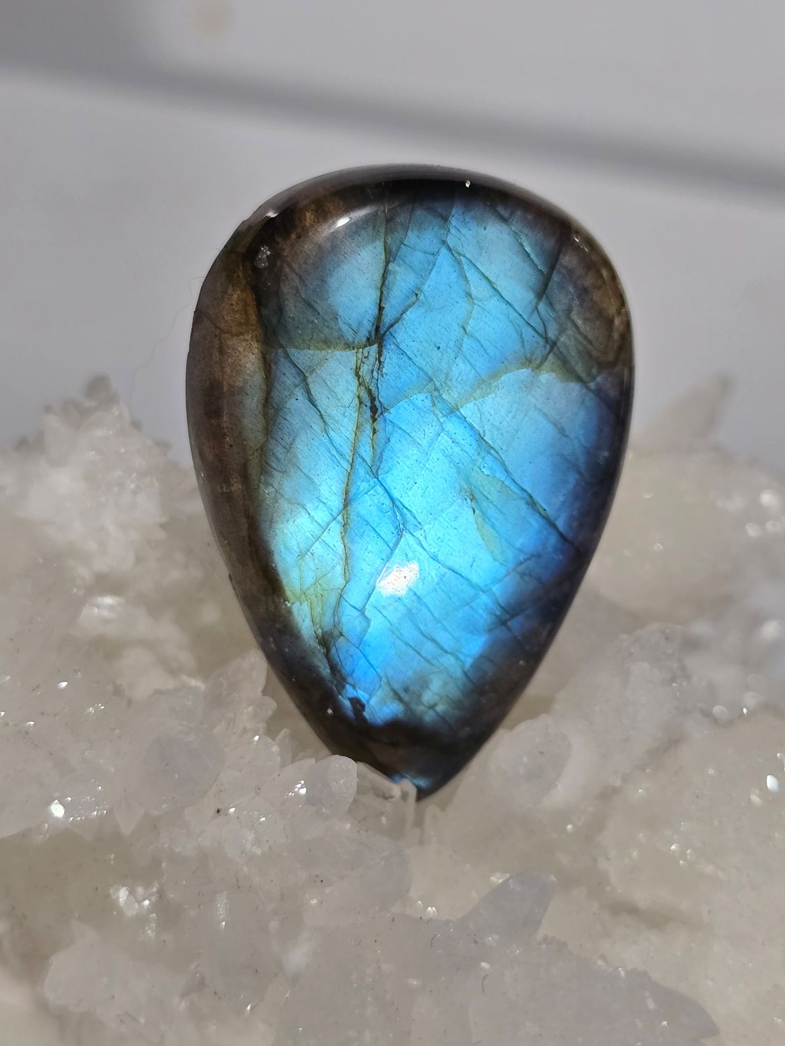 Labradorite AAA+