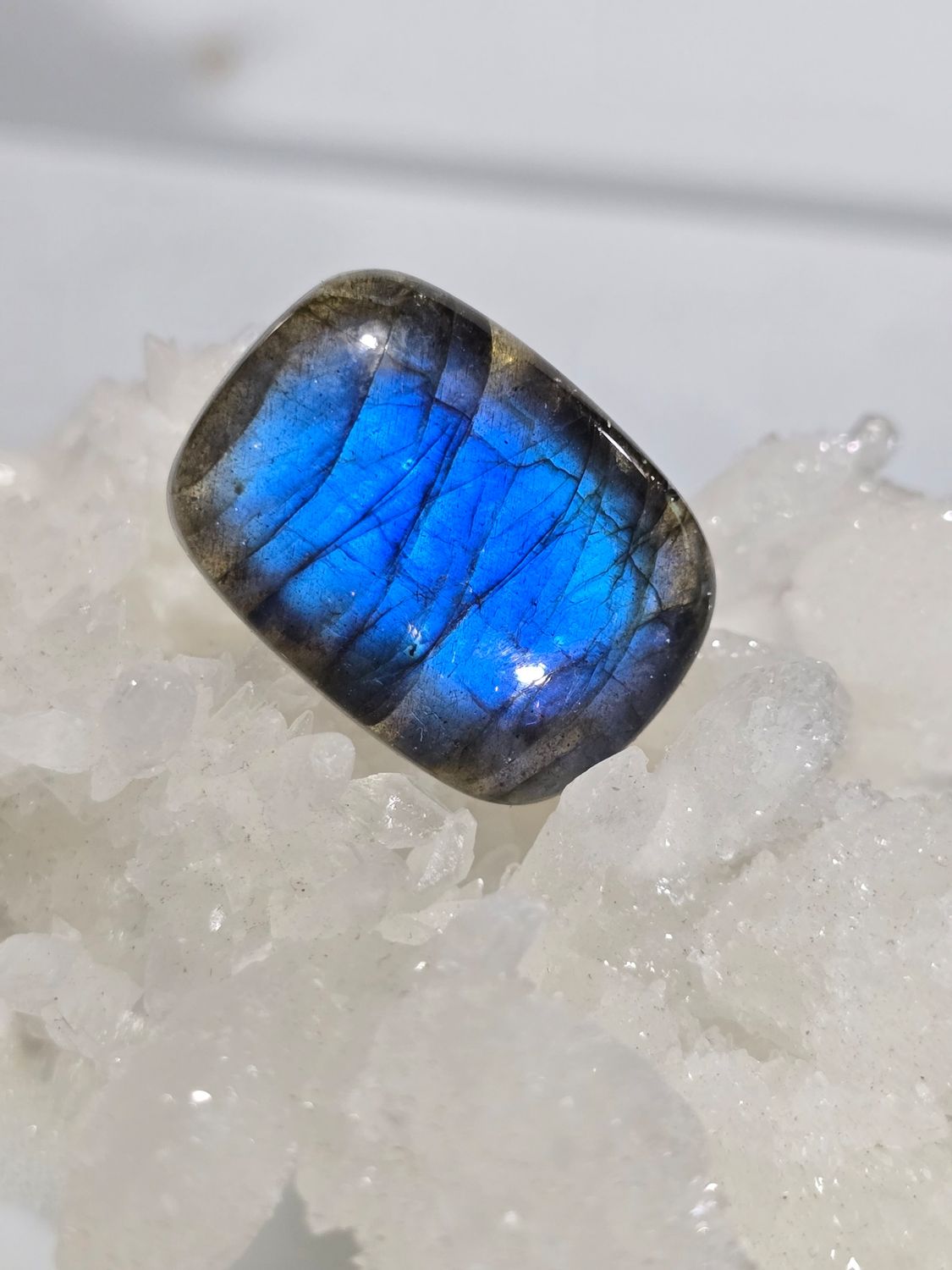 Labradorite AAA+