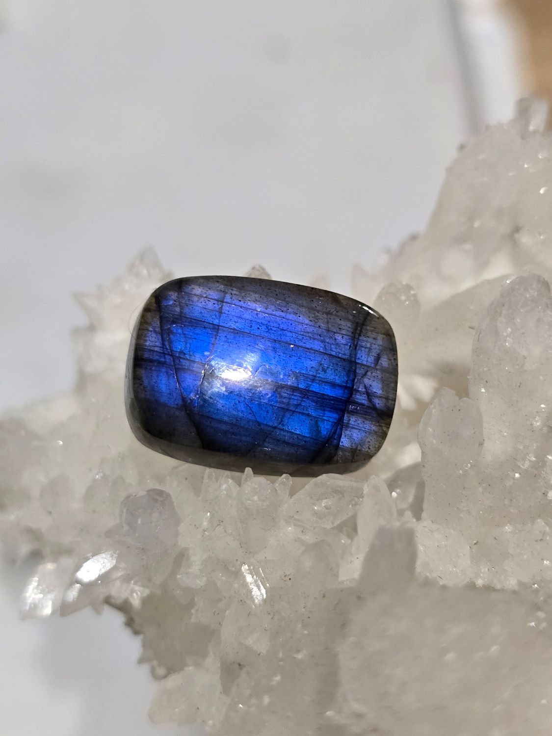 Labradorite AAA+