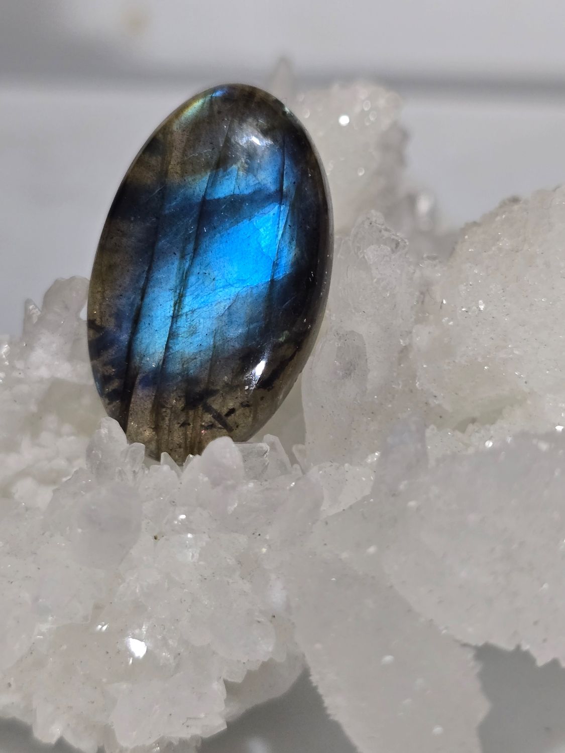 Labradorite AAA+