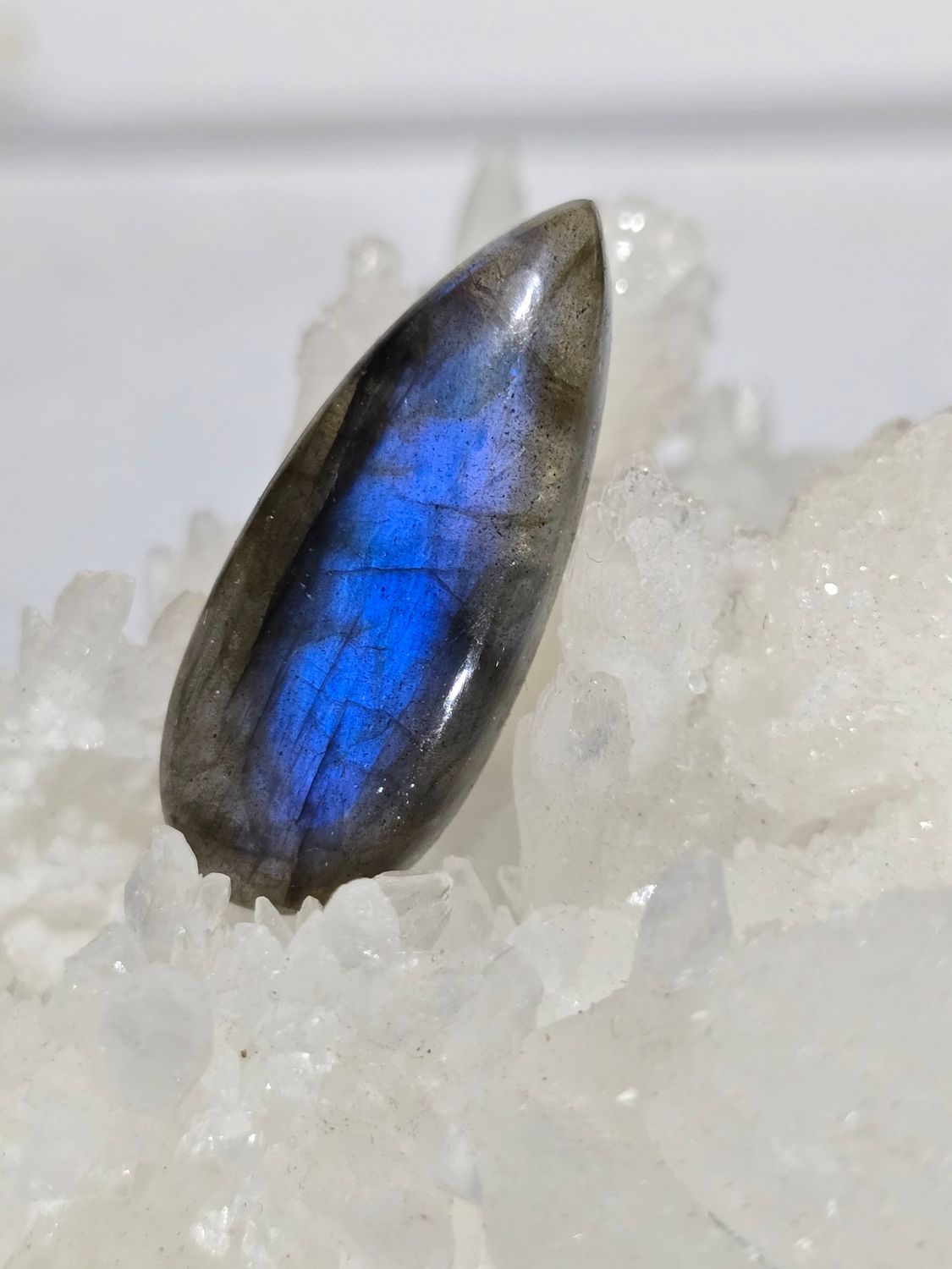 Labradorite AAA+