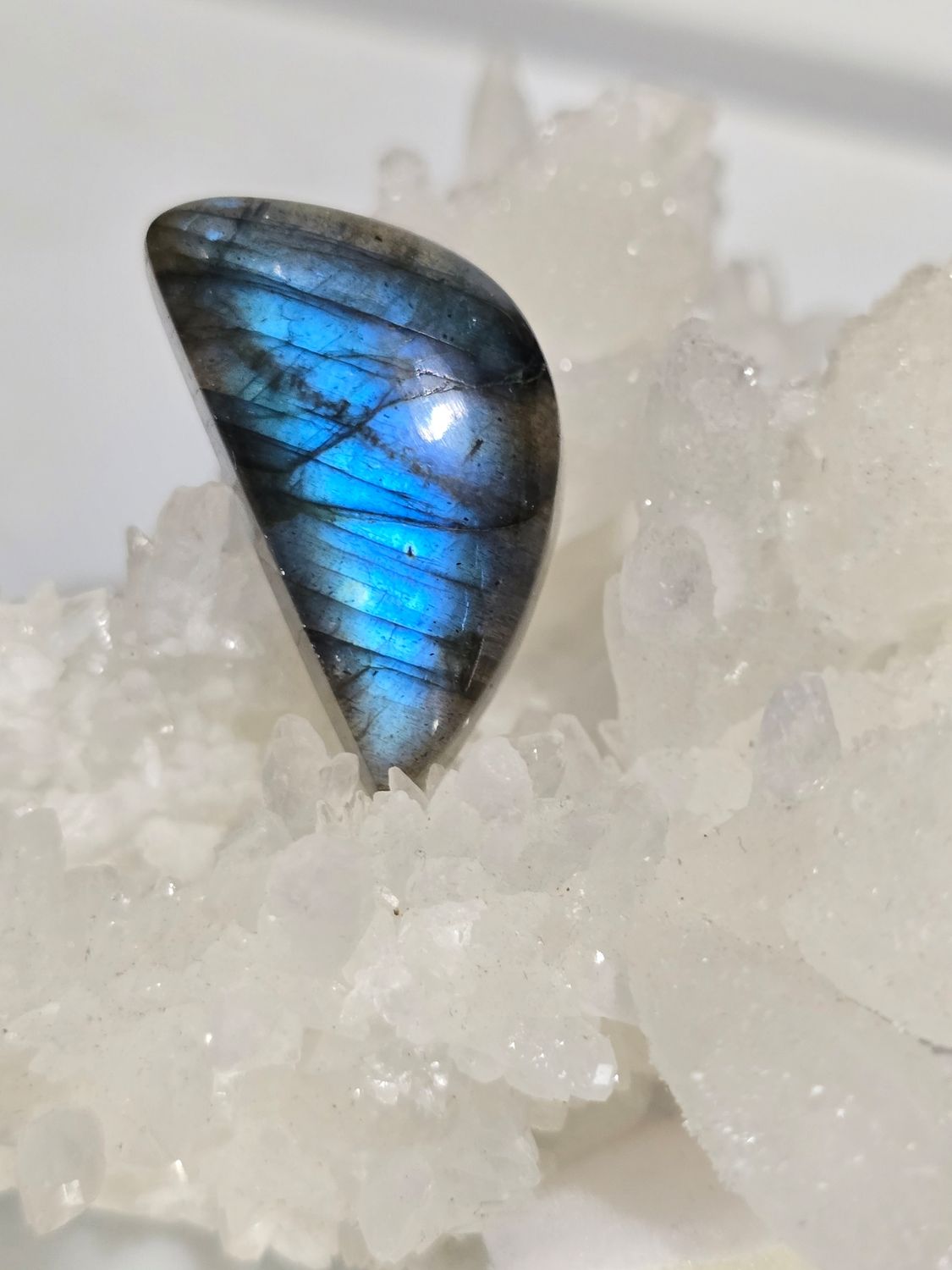 Labradorite AAA