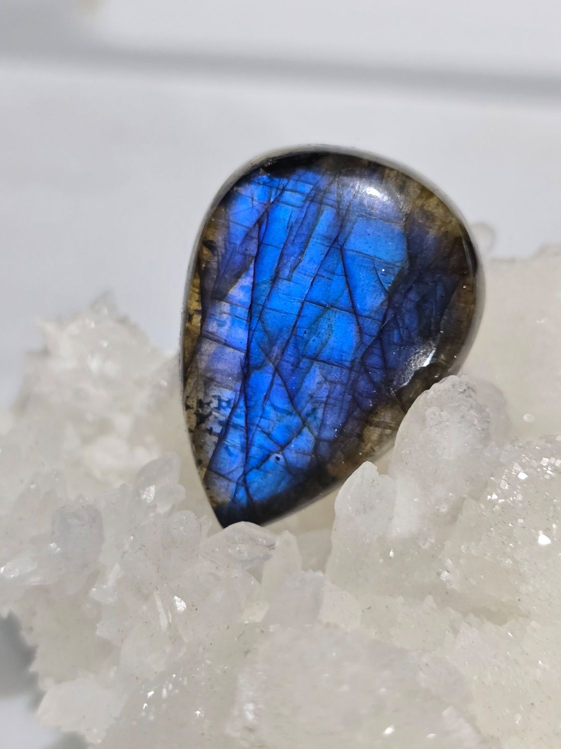 Labradorite AAA+