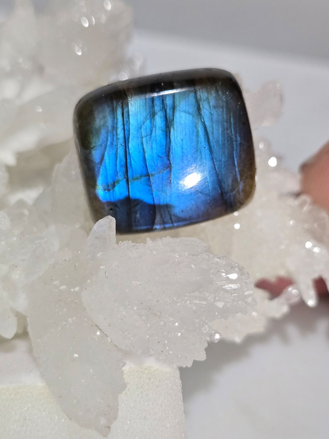 Labradorite AAA