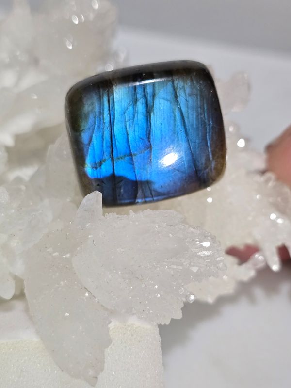 Labradorite AAA
