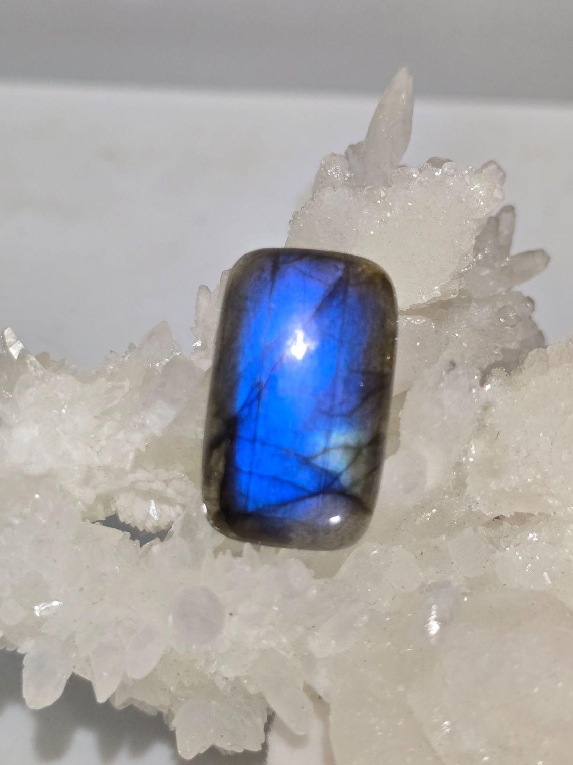 Labradorite AAA