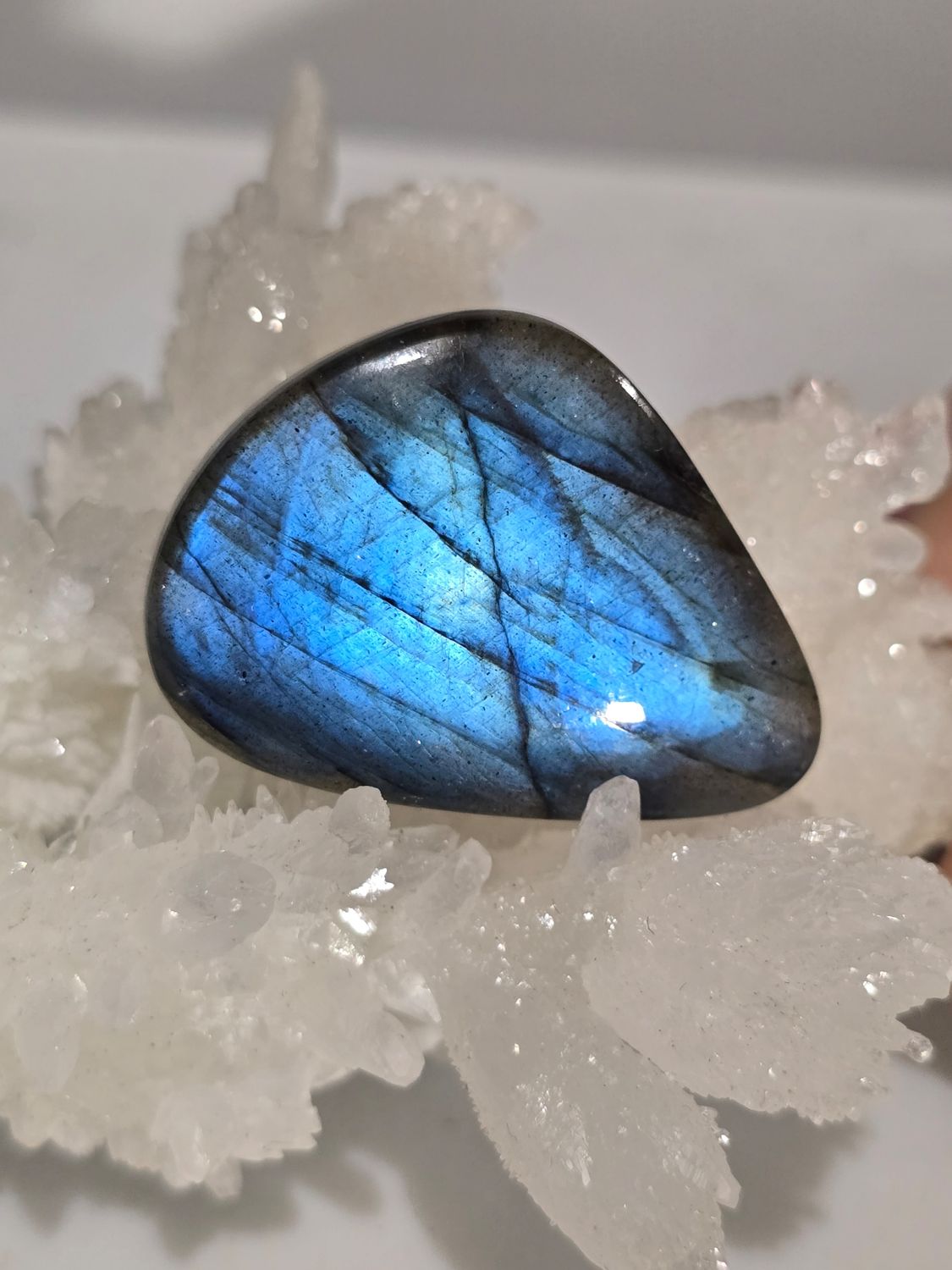 Labradorite AAA