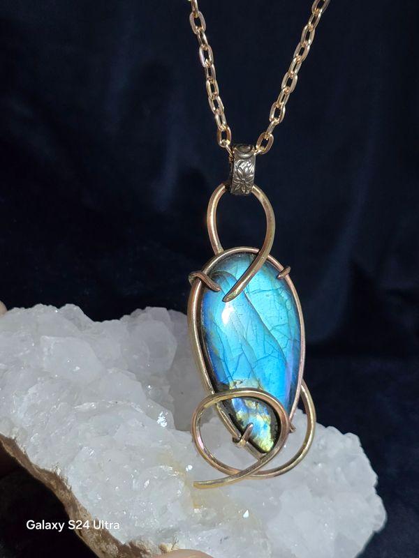 Lt. Blue Labradorite in Bronze