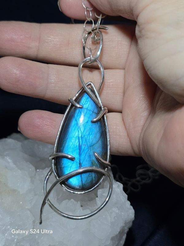 Lt. Blue Labradorite Silver Pendant