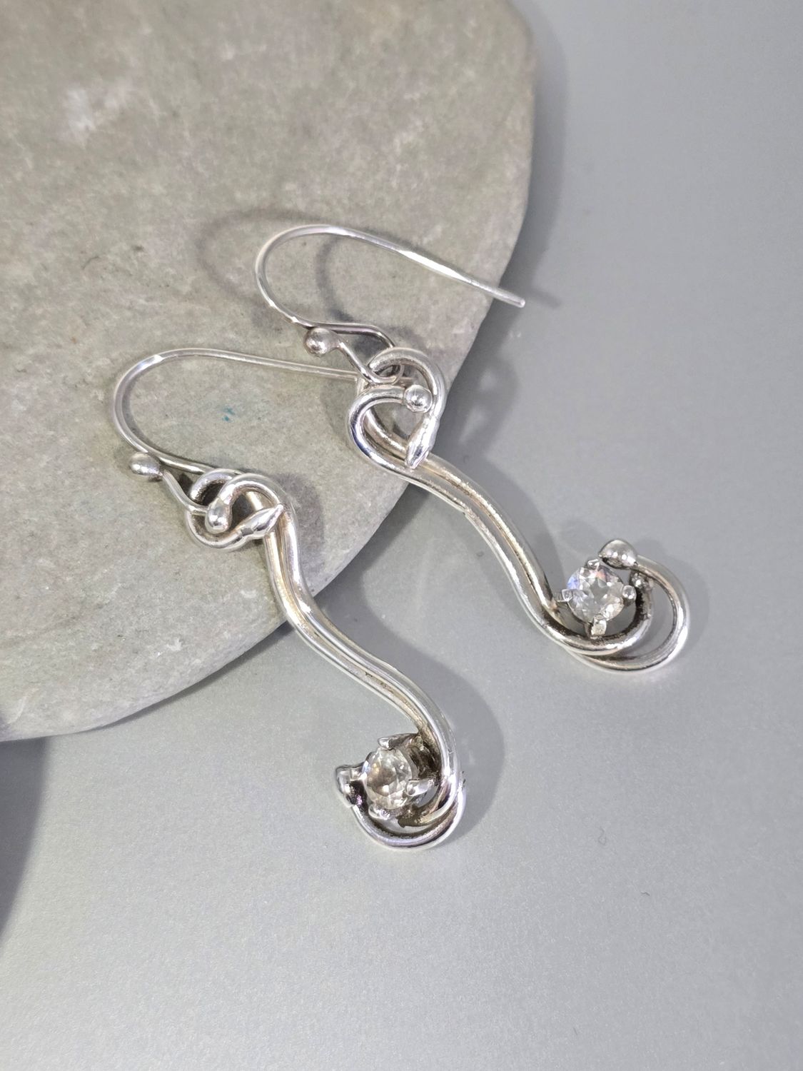 Sterling Silver dangle Moonstone Earrings