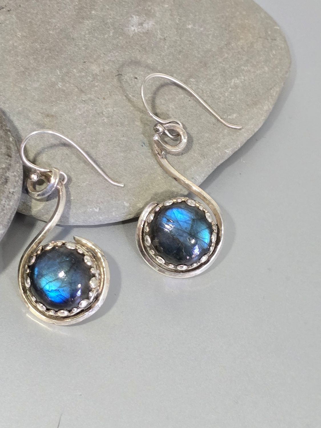 Labradorite Switl Earrings