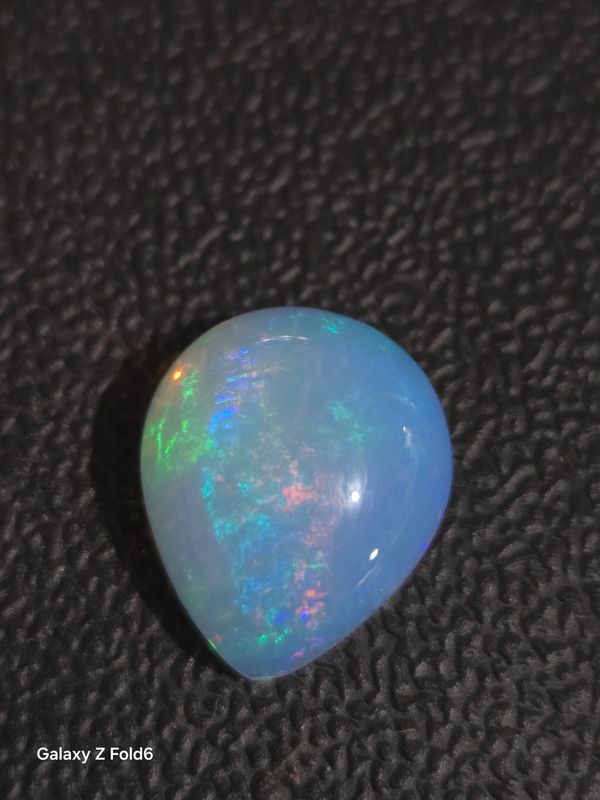 Ethiopian Opal Pear