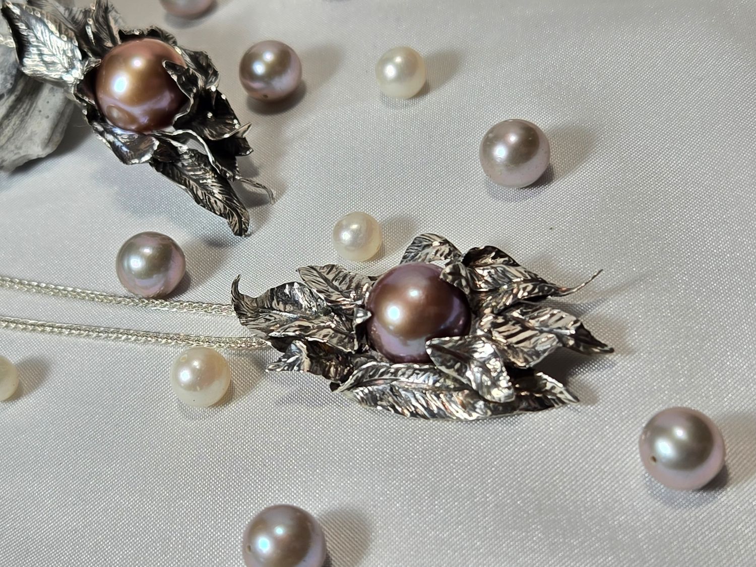 Tahitian Pearl Handcarved Silver Pendant