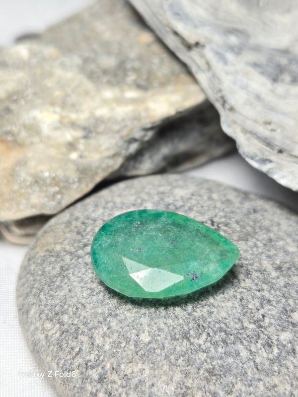 Emerald Faceted Pear