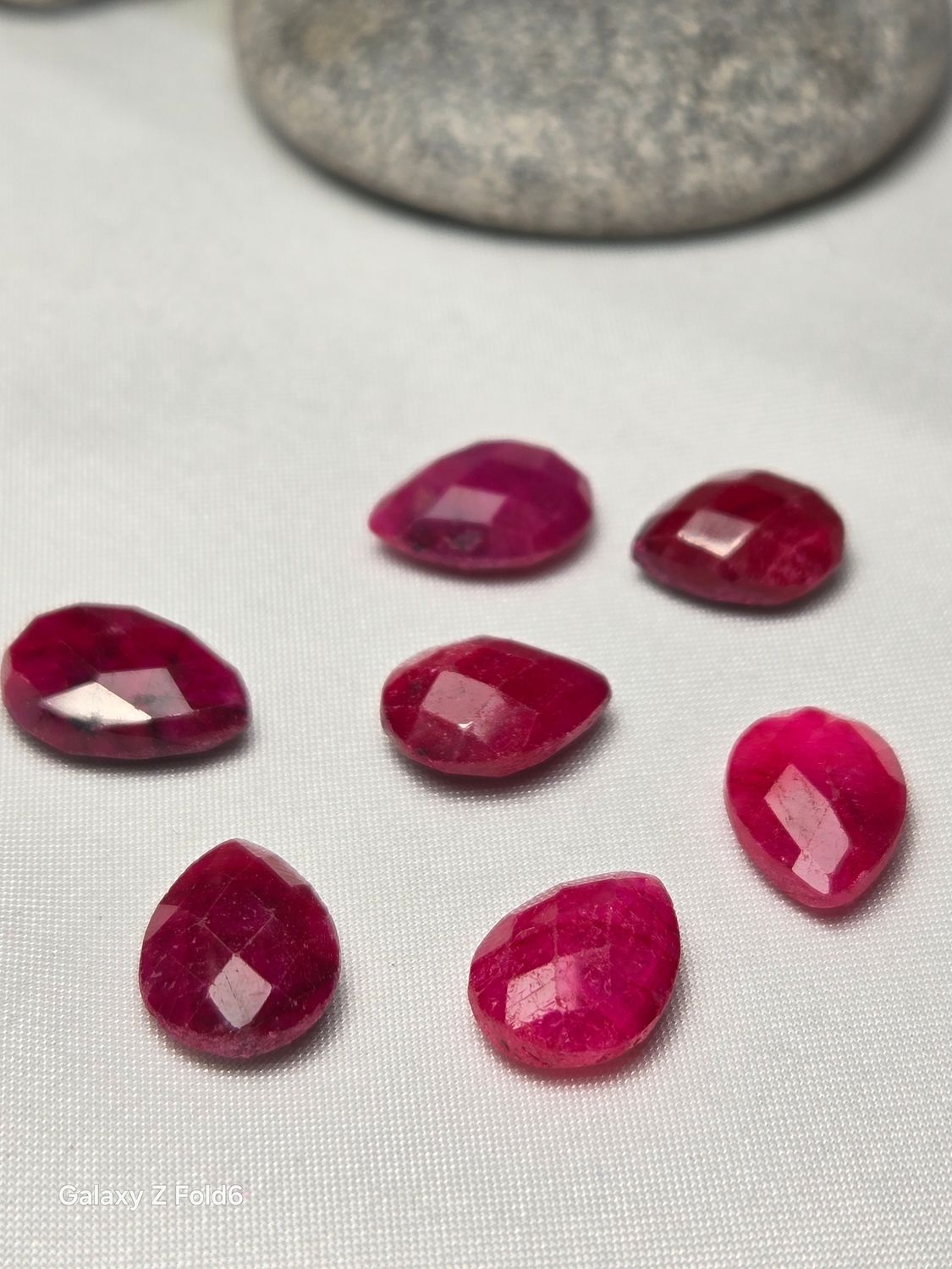 Ruby Pear Faceted lot