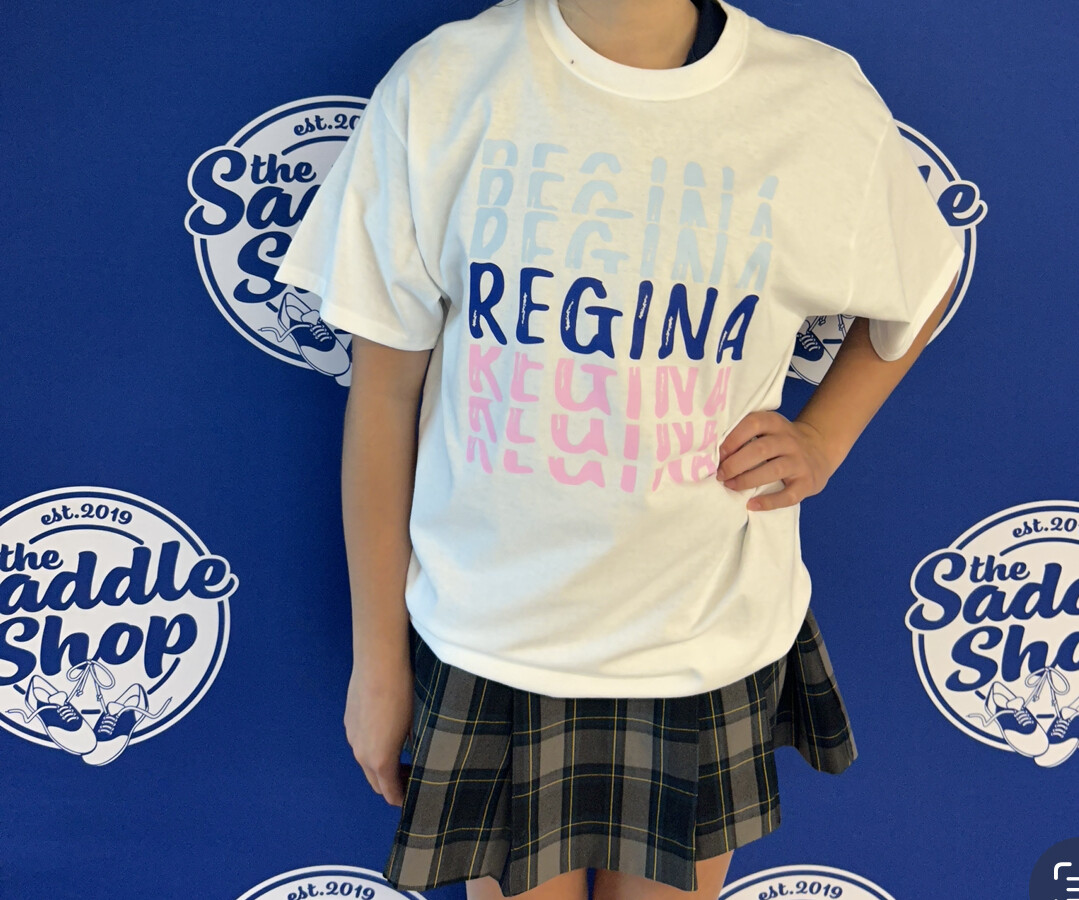 Port &amp; Co white t-shirt with pink &amp; blue regina 