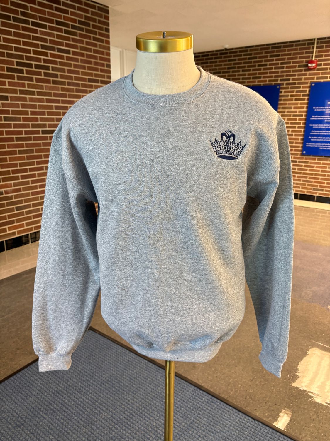 UNIFORM GRAY CREWNECK SWEATSHIRT