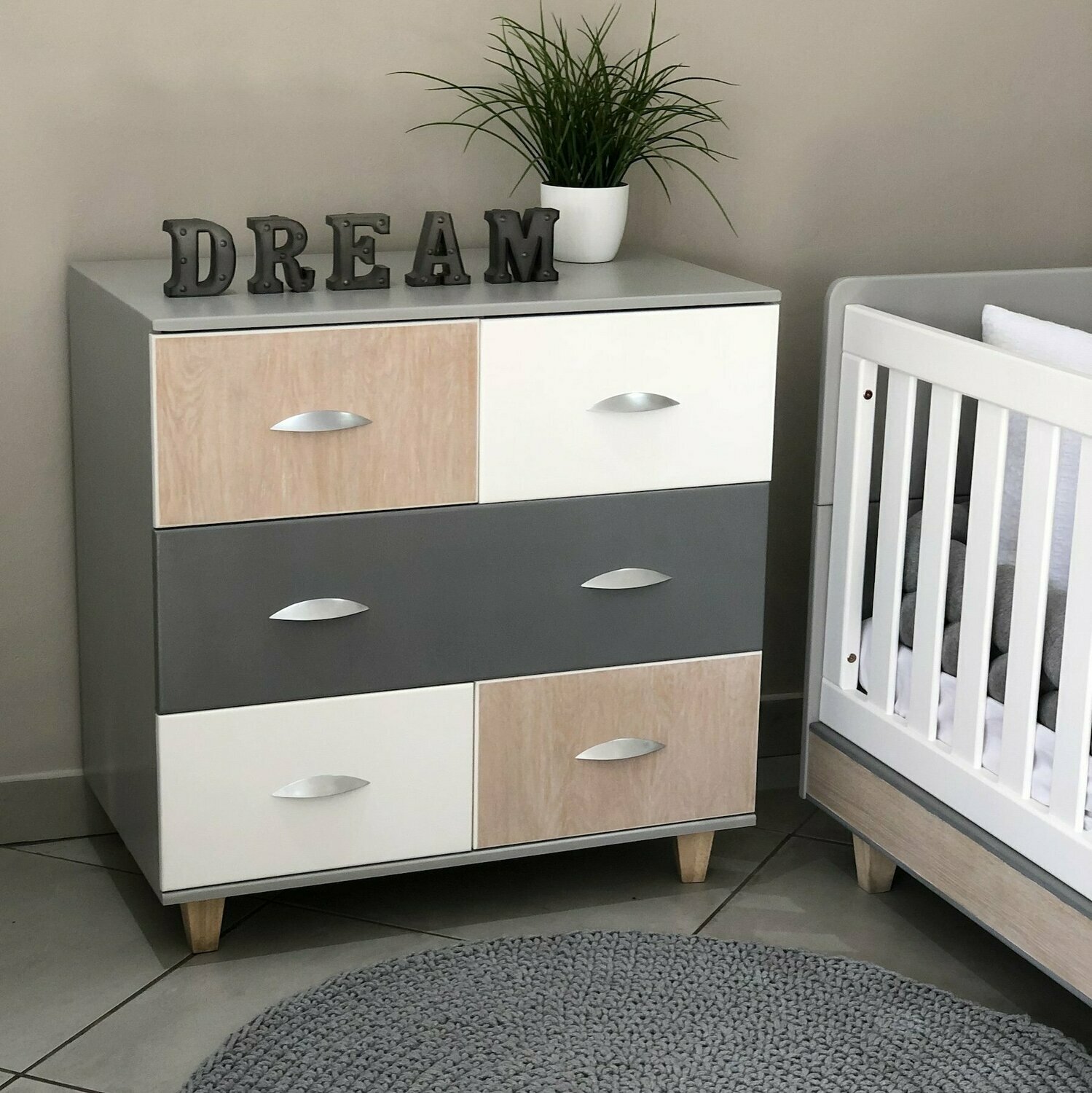 Small Maple Compactum - 5 Drawers Small Maple Compactum - 5 Drawers