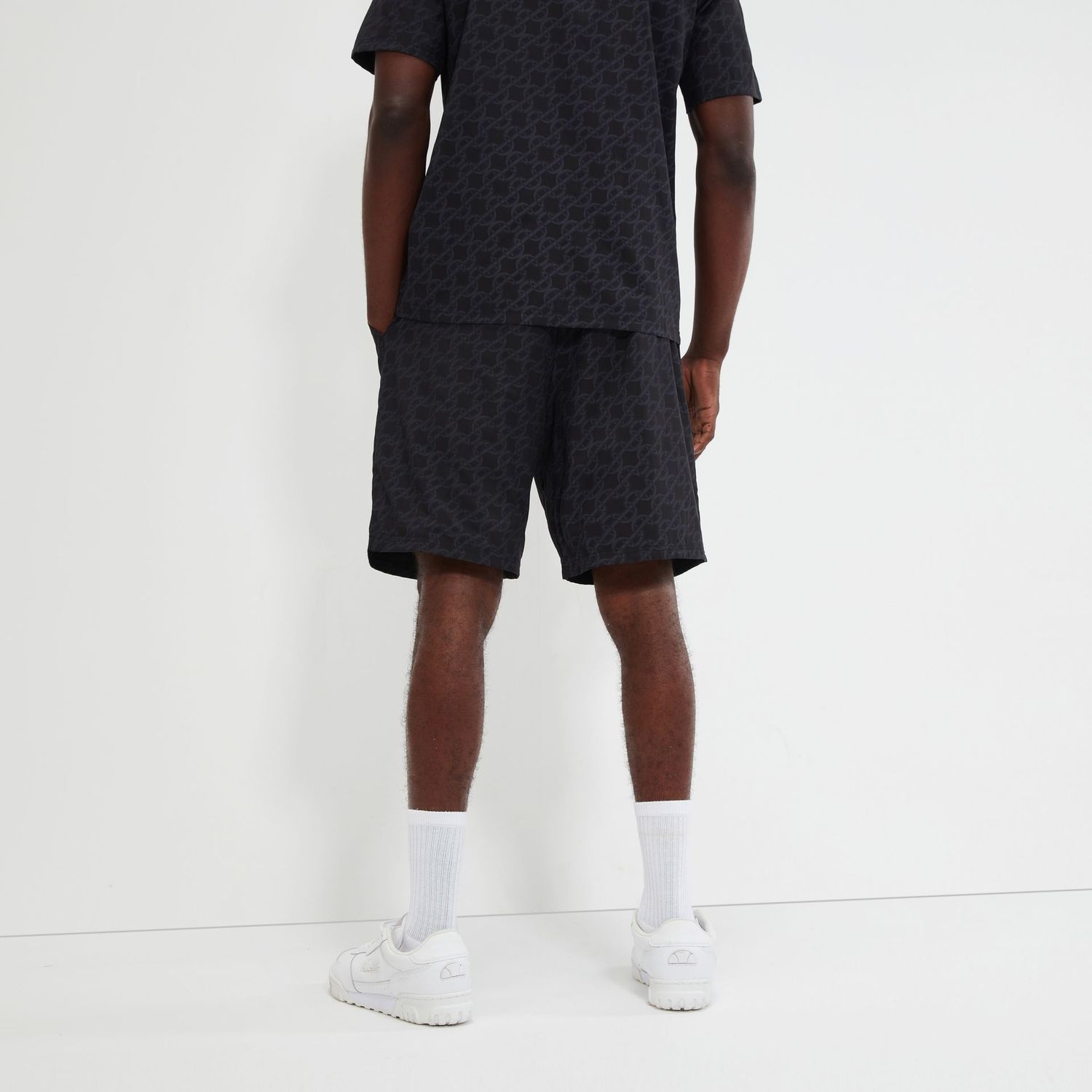 Alenzo Short