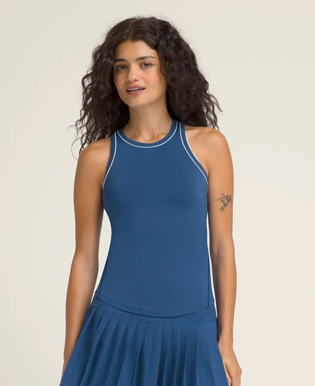 W Fieldhouse Tank lite