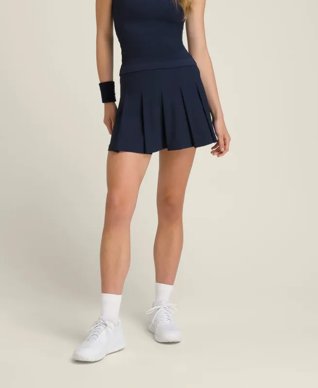 W Classic Pleated Skirt