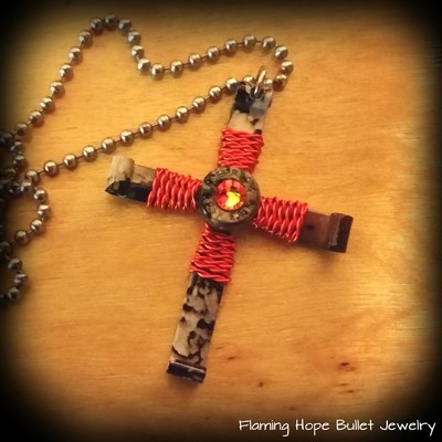 Hydrographic Dipped Bullet Casing Cross Necklace - Hunter's Camo