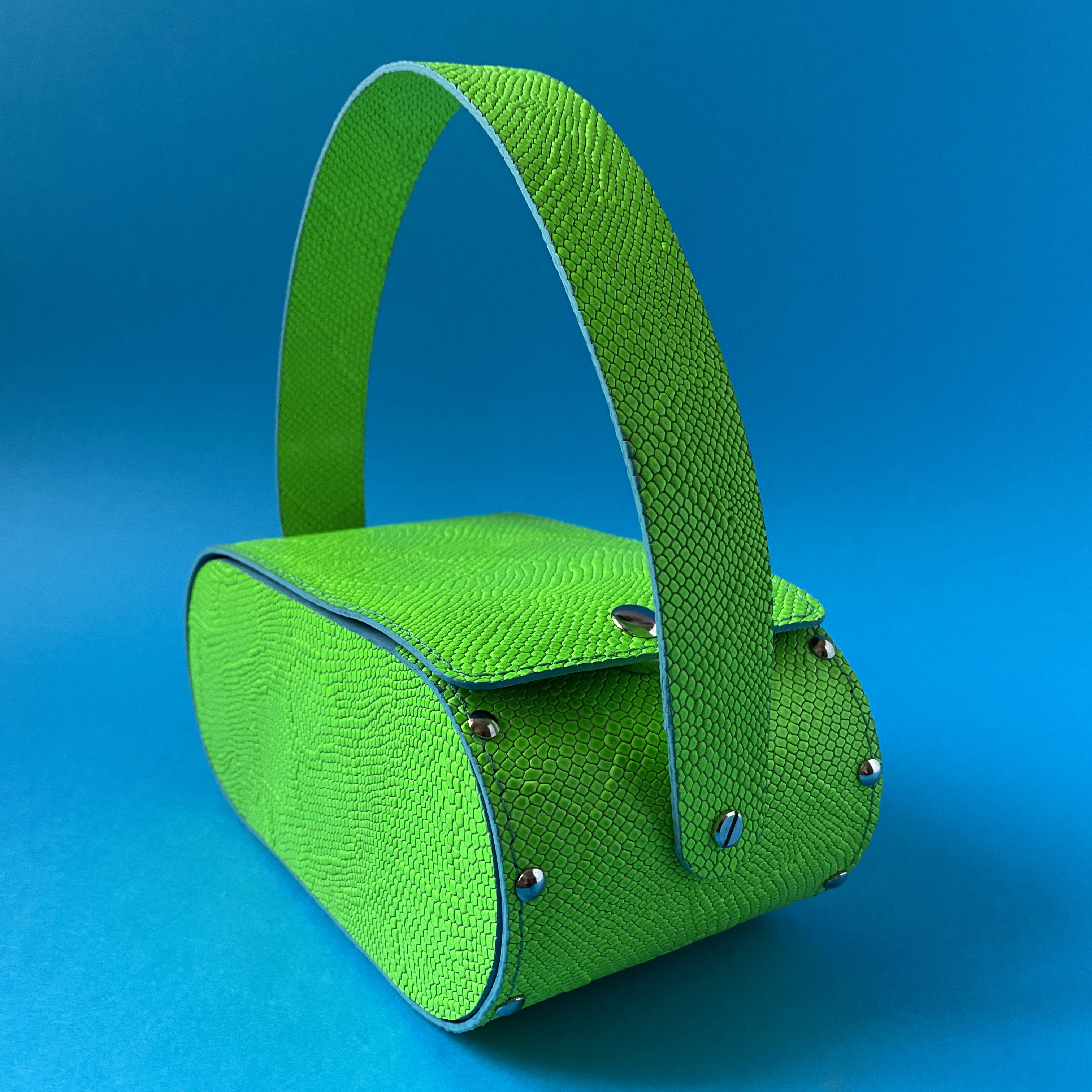 NEON OVAL 00368