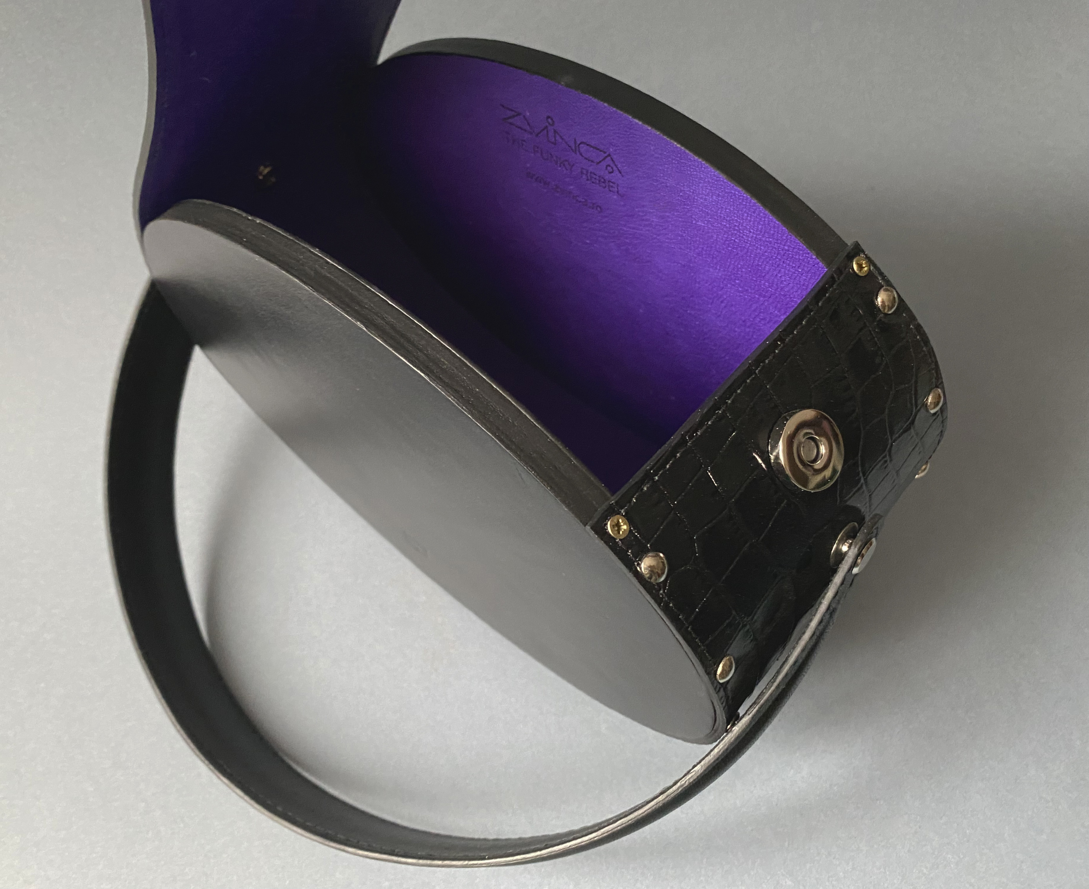 ELIPSA NEGRU CROCO