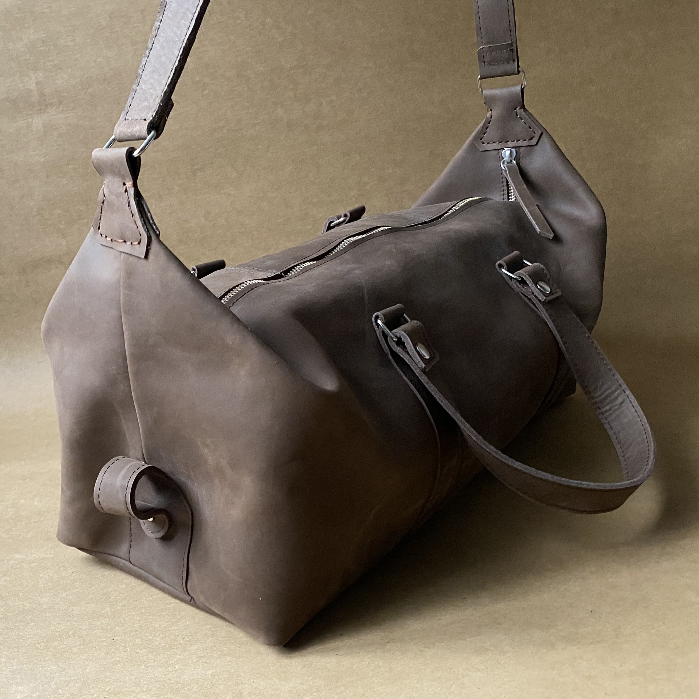 DUFFLE BROWN