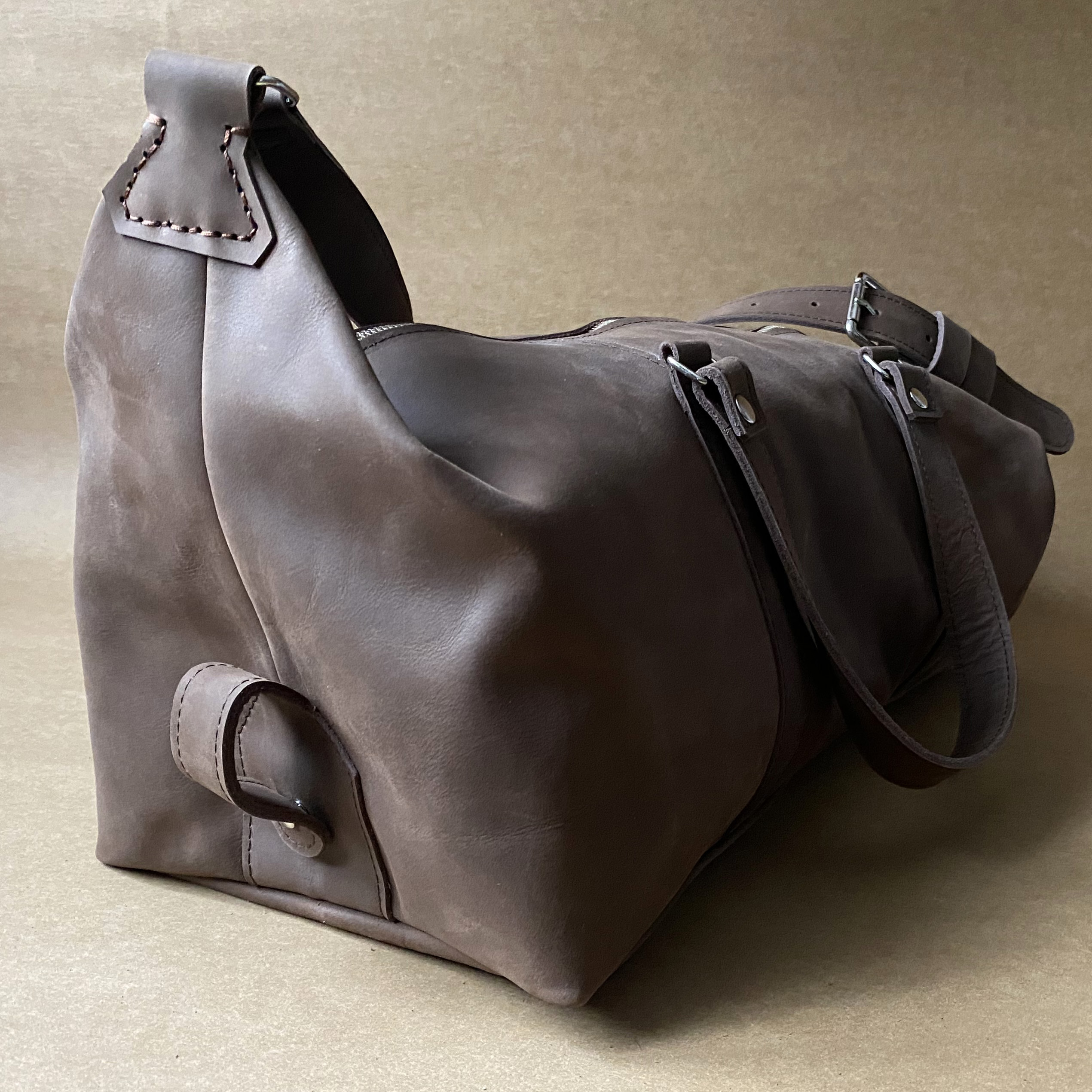 DUFFLE BROWN 00411